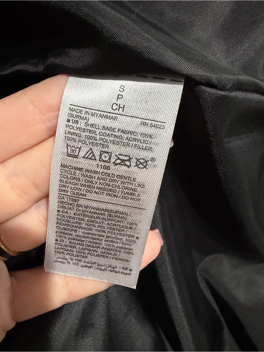 Old Navy Black Quilted Sleeveless Vest